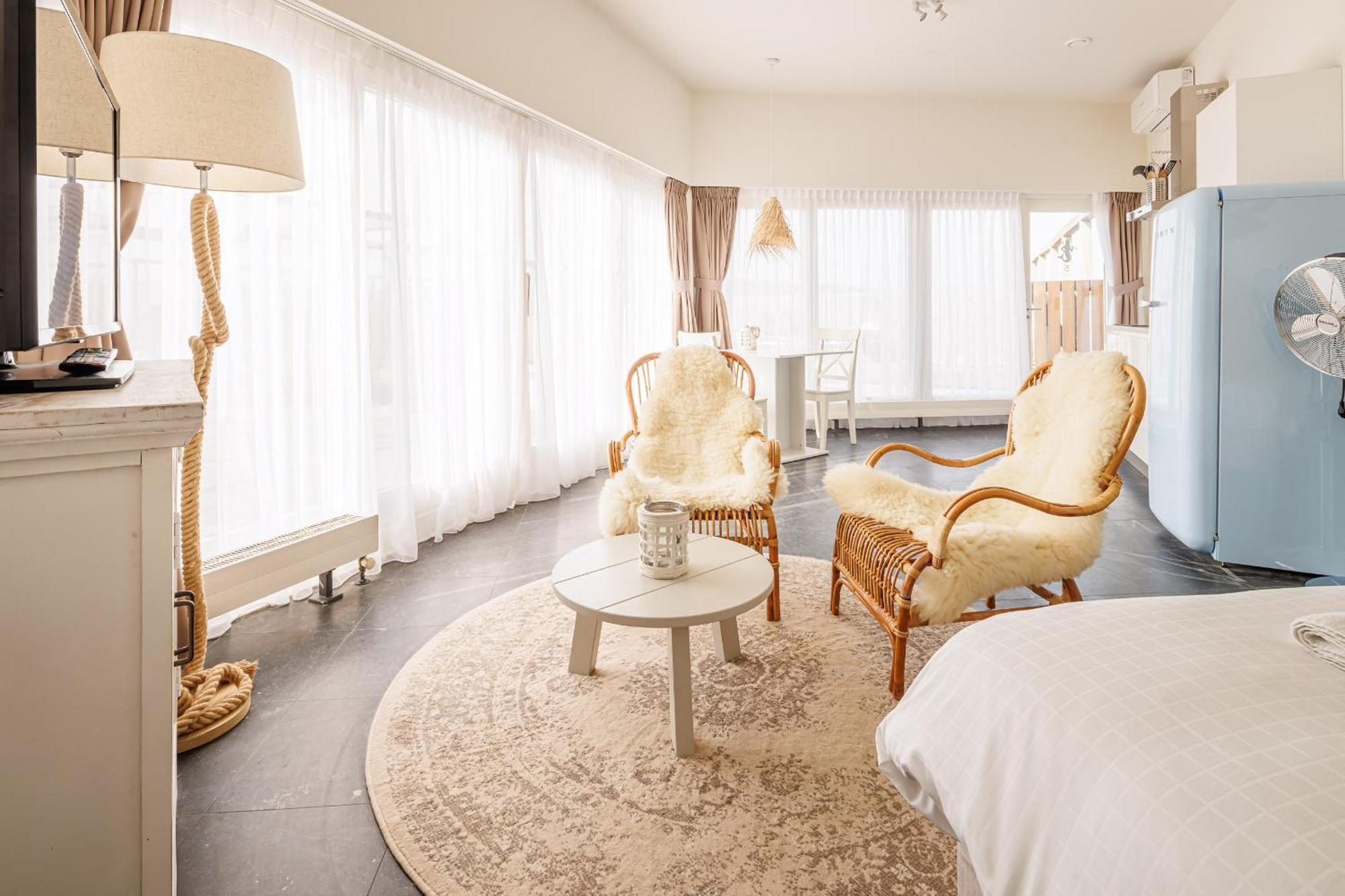 Neptunus Appartementen Bergen aan Zee Habitación foto